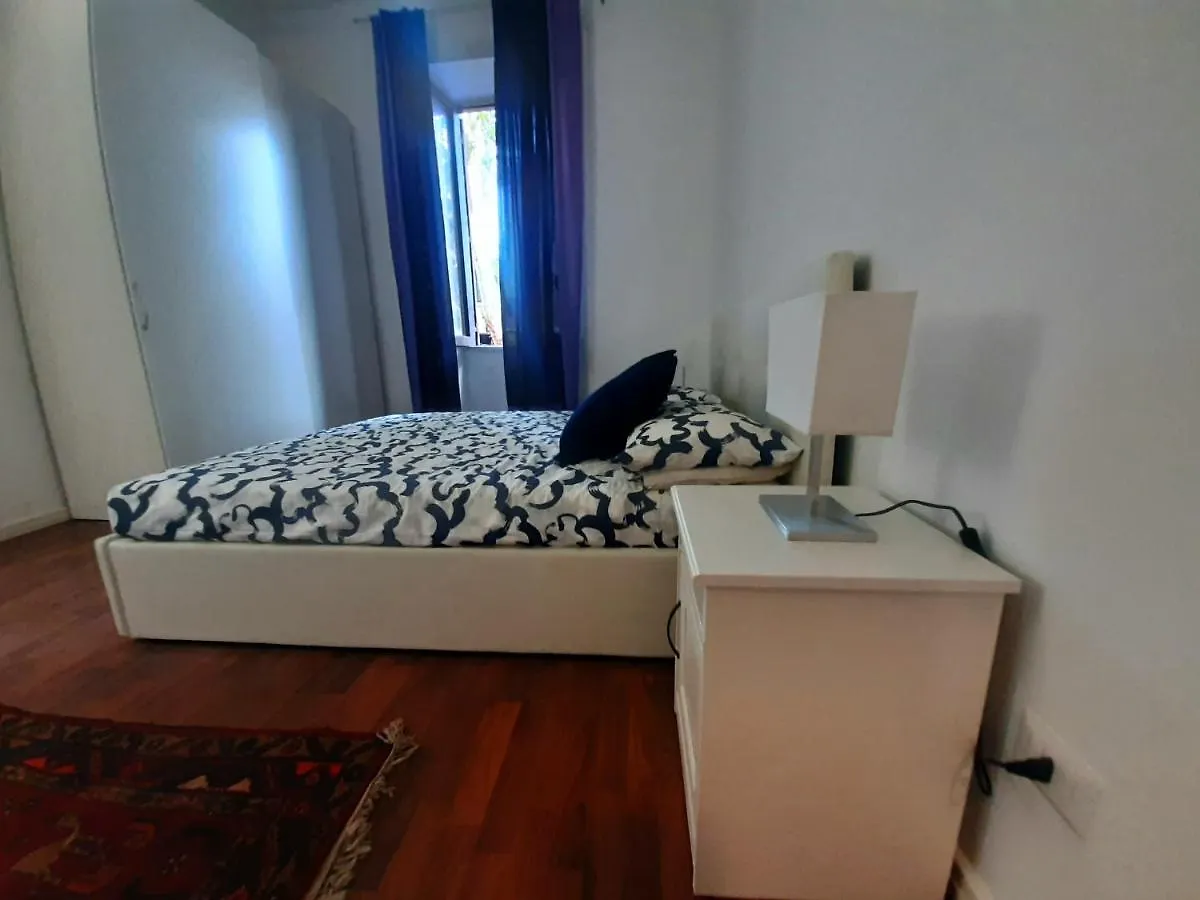 Vaticano Ferrari Apartment Rome 0*,  Italy